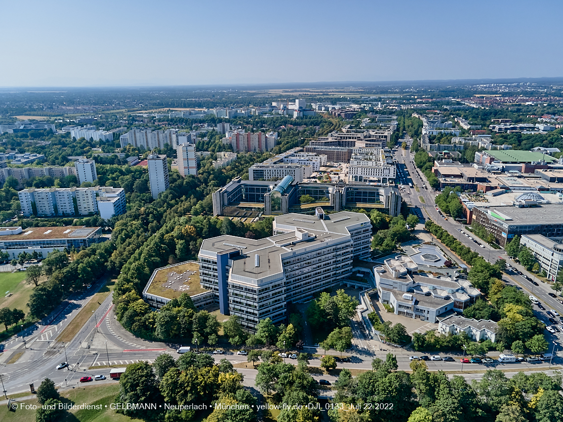 22.07.2022 - Rentenversicherung und Perlach PLaza in Neuperlach